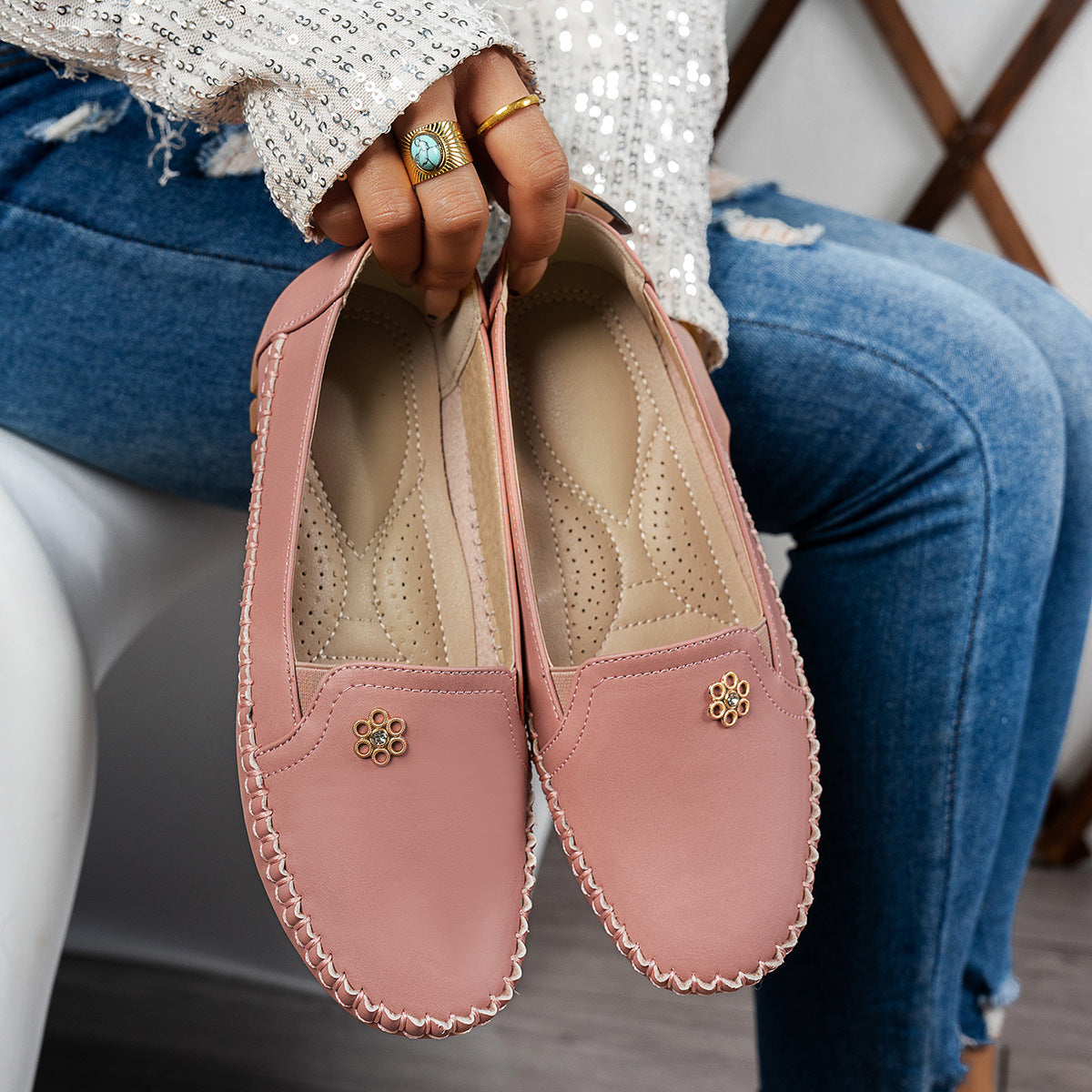 Large Size Popular Foreign Trade Stitched Laser Women's Flats Loafers Foreign Trade Cross-Border E-Commerce Supply Versatile