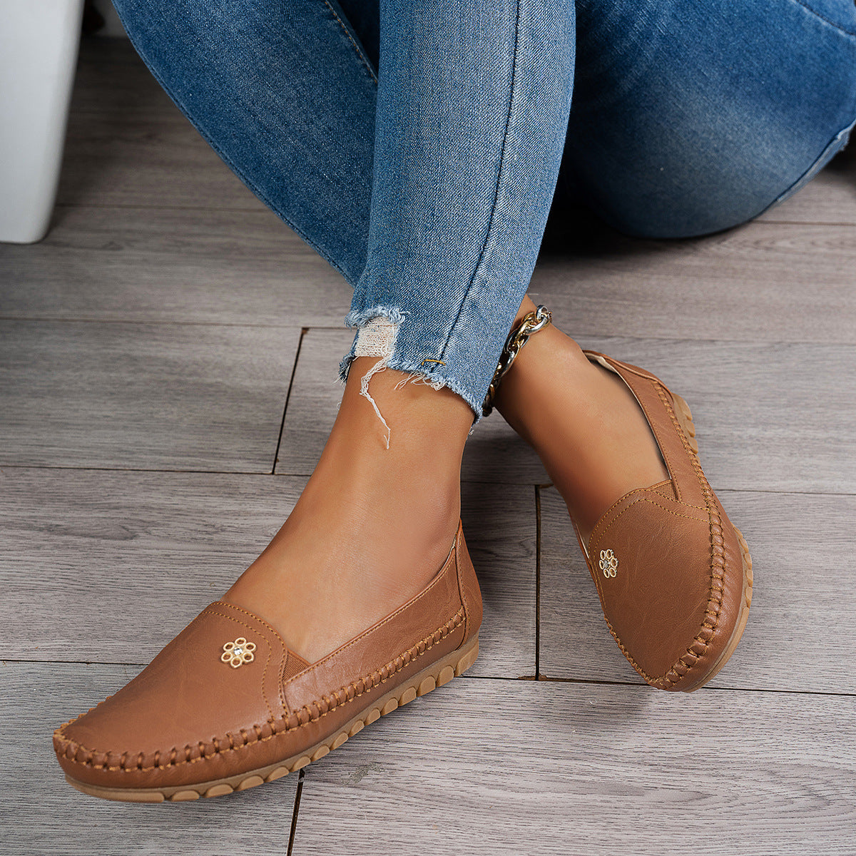 Large Size Popular Foreign Trade Stitched Laser Women's Flats Loafers Foreign Trade Cross-Border E-Commerce Supply Versatile